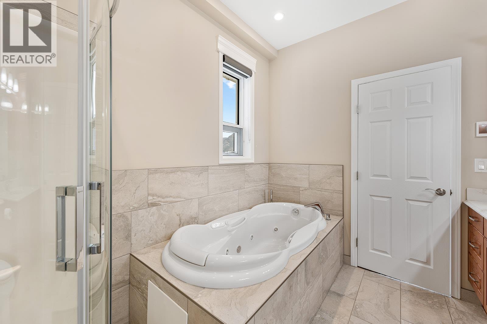 3388 SKAHA LAKE Road Unit# 1203, Penticton