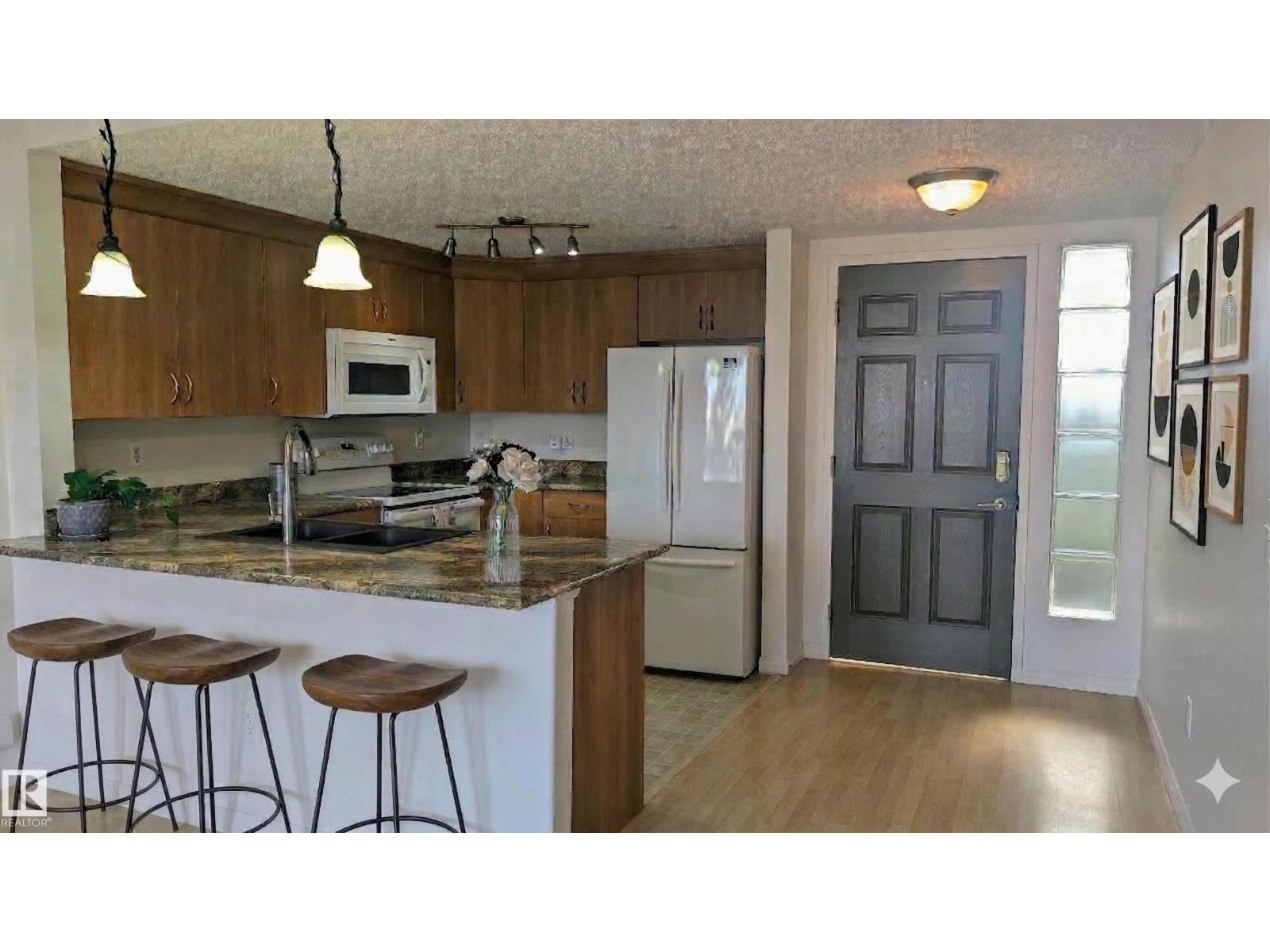 Single Family House for Sale in #   AV NW Edmonton 