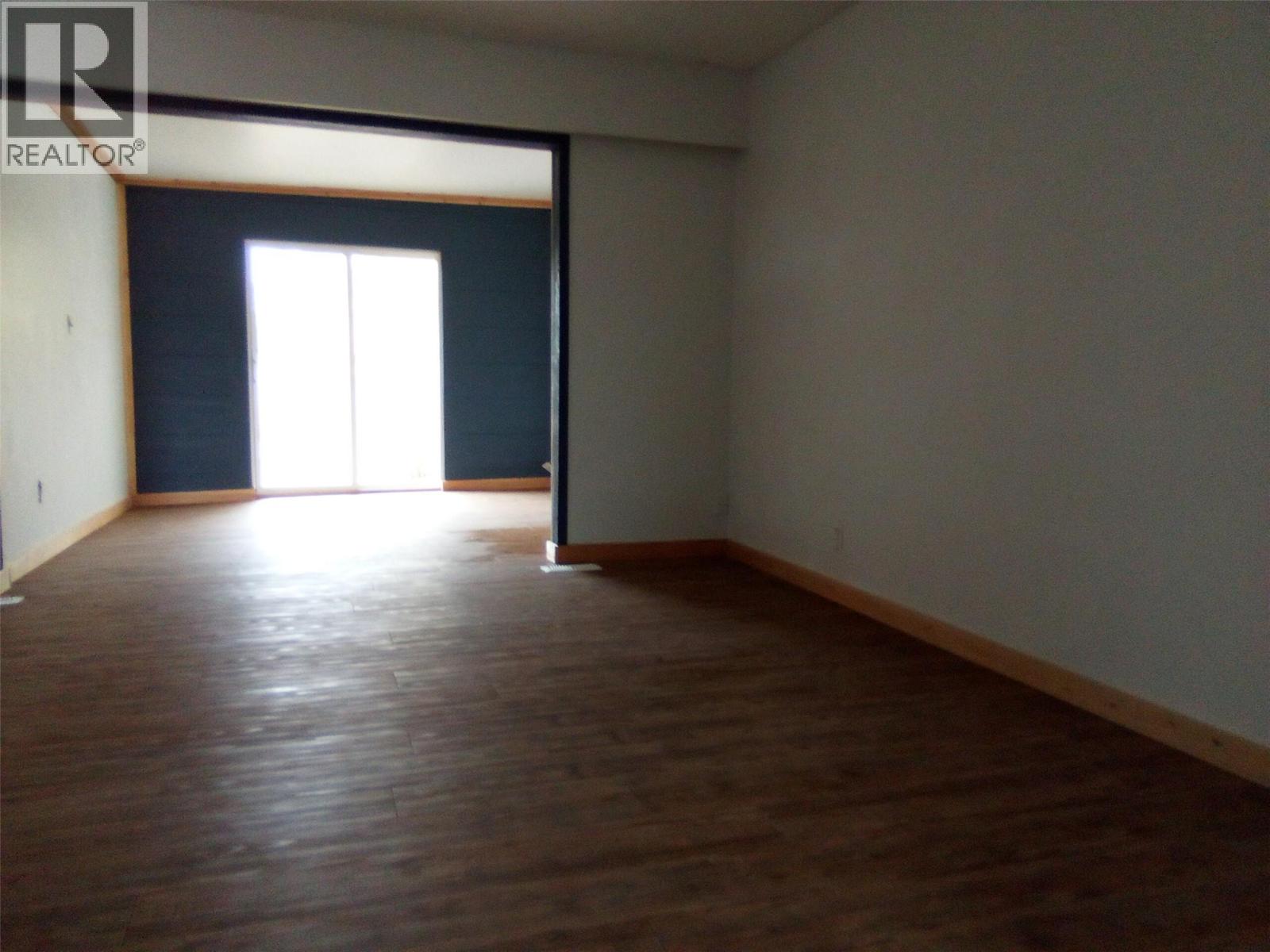 1672 Douglas Street, Merritt