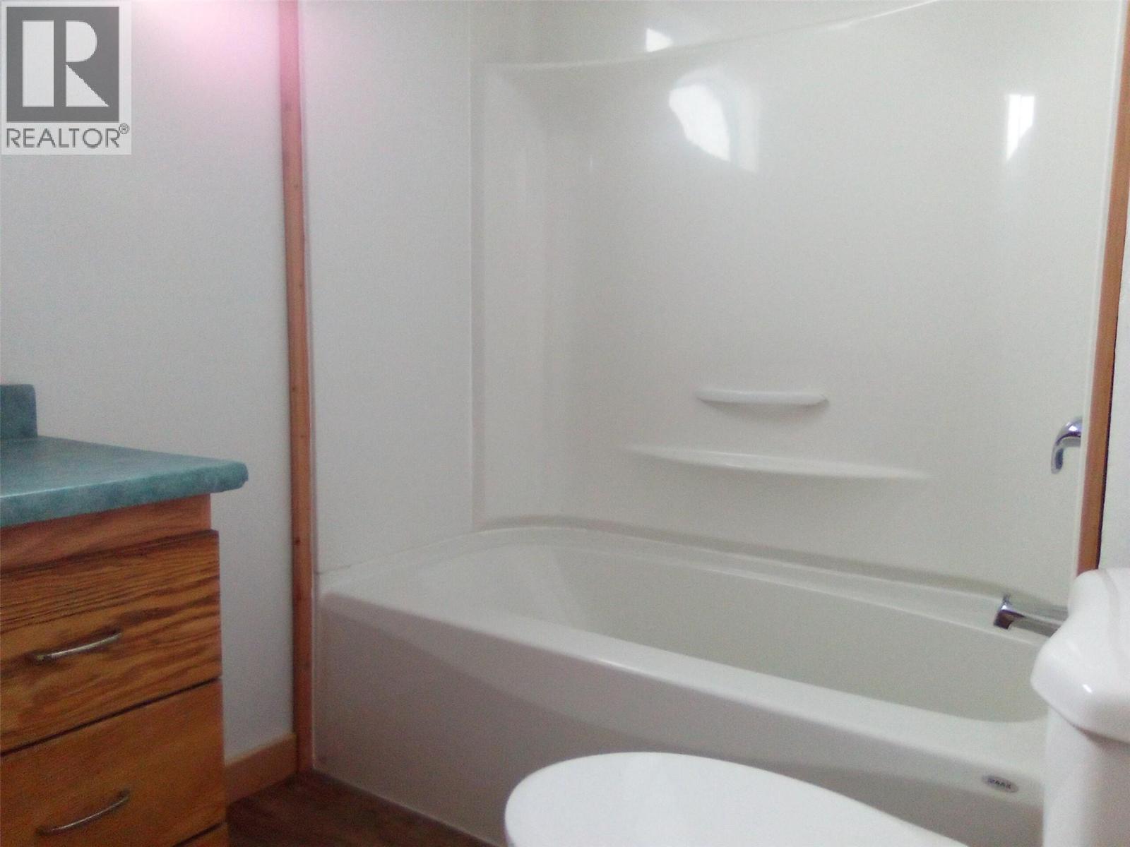 1672 Douglas Street - 8