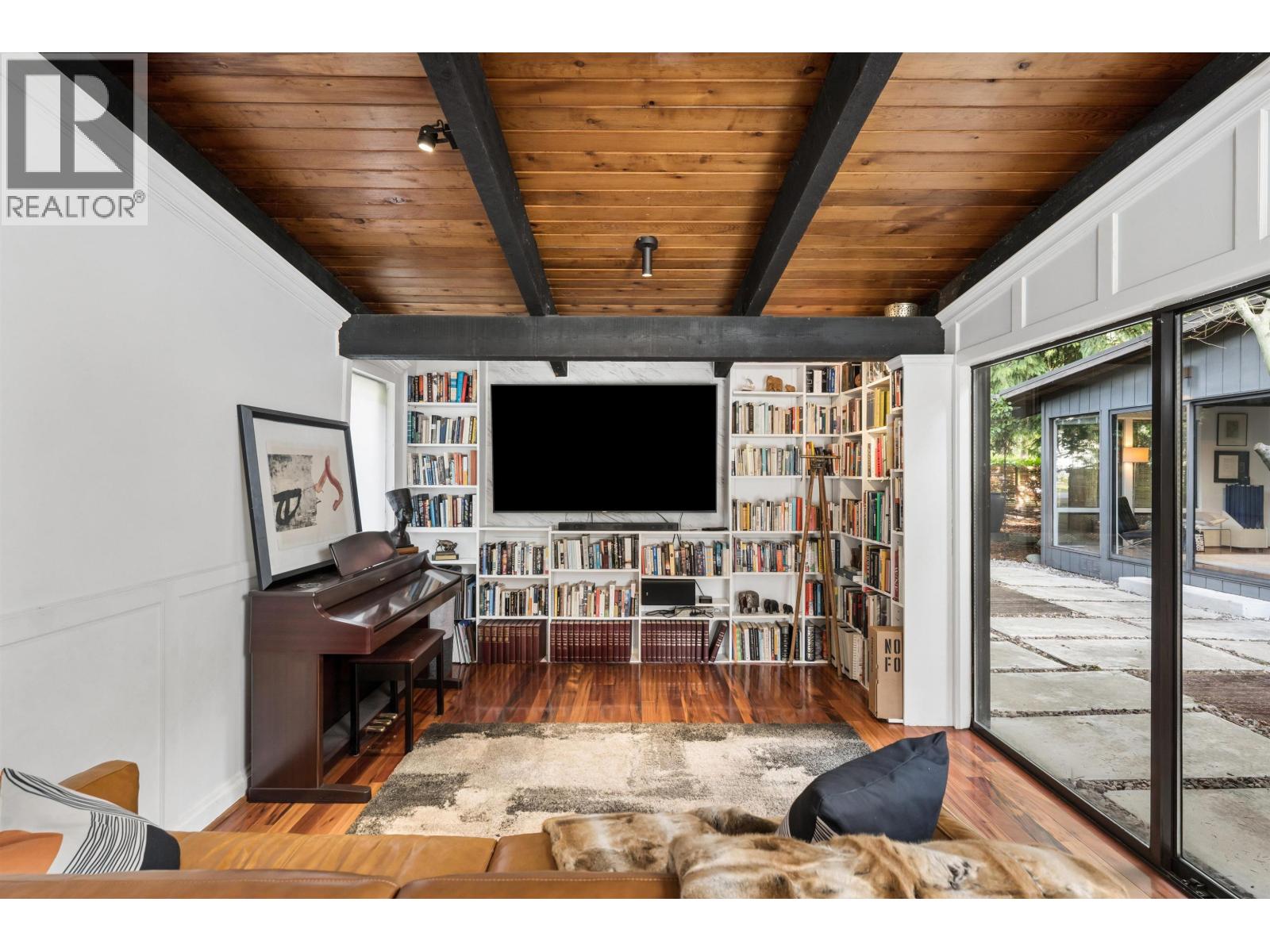 808 SEYMOUR BOULEVARD, North Vancouver