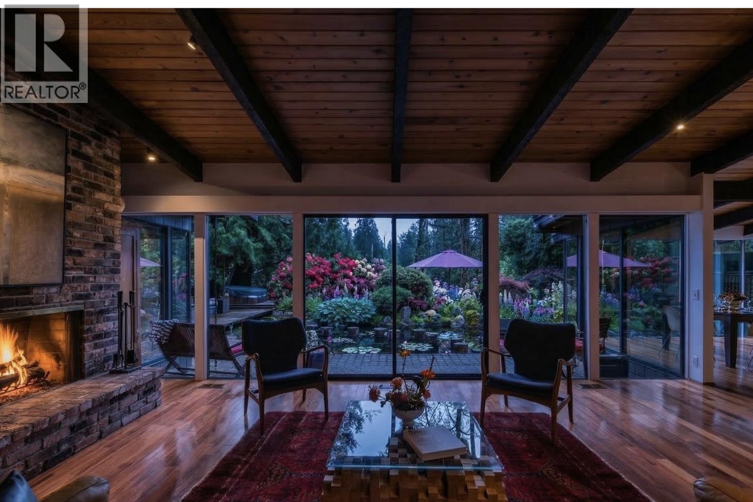 808 SEYMOUR BOULEVARD, North Vancouver