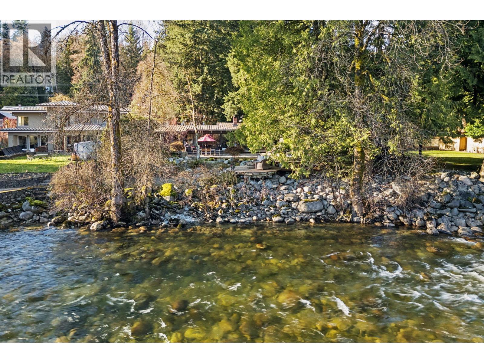 808 SEYMOUR BOULEVARD, North Vancouver