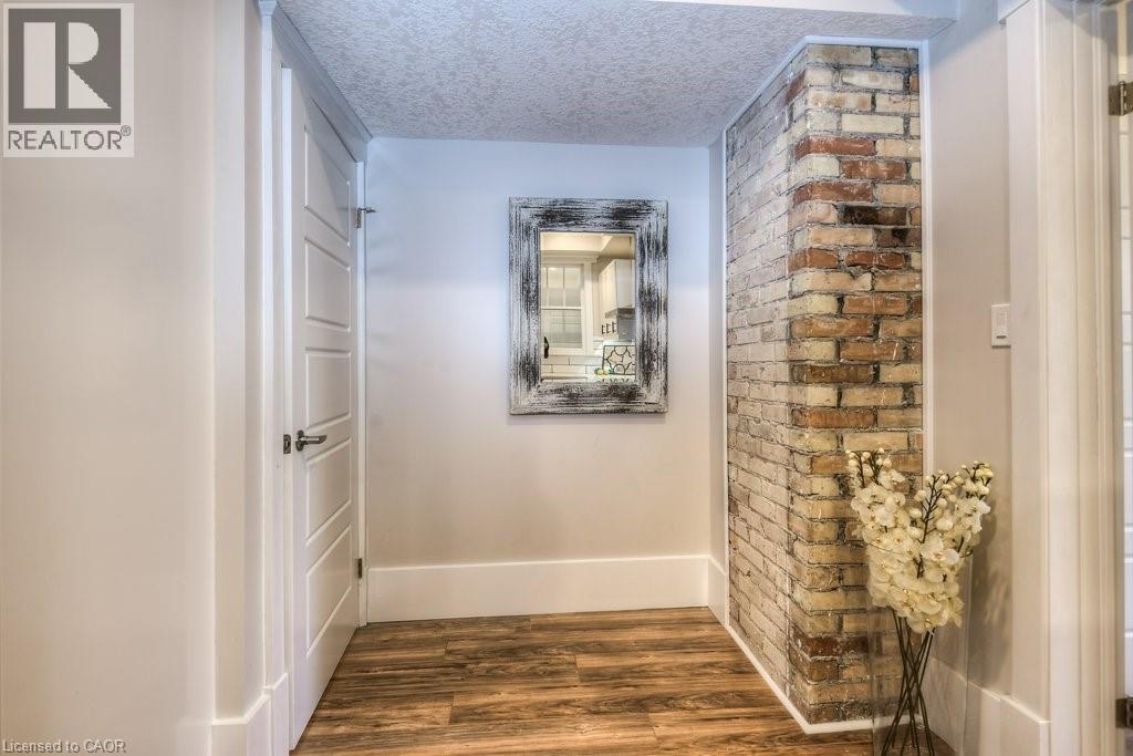 54 PARK Street - 40