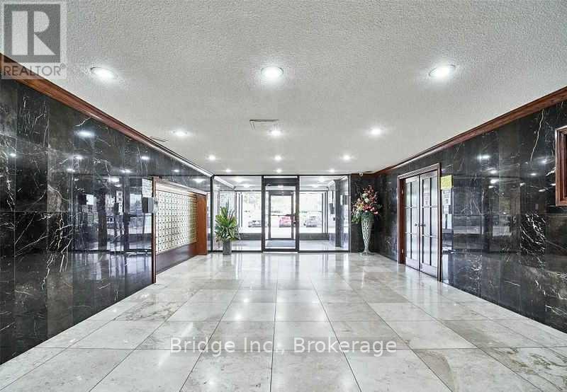 #405 10 TOBERMORY DRIVE - 4