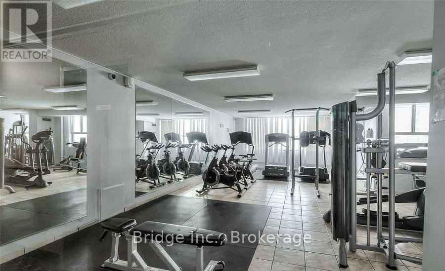 #405 10 TOBERMORY DRIVE - 7