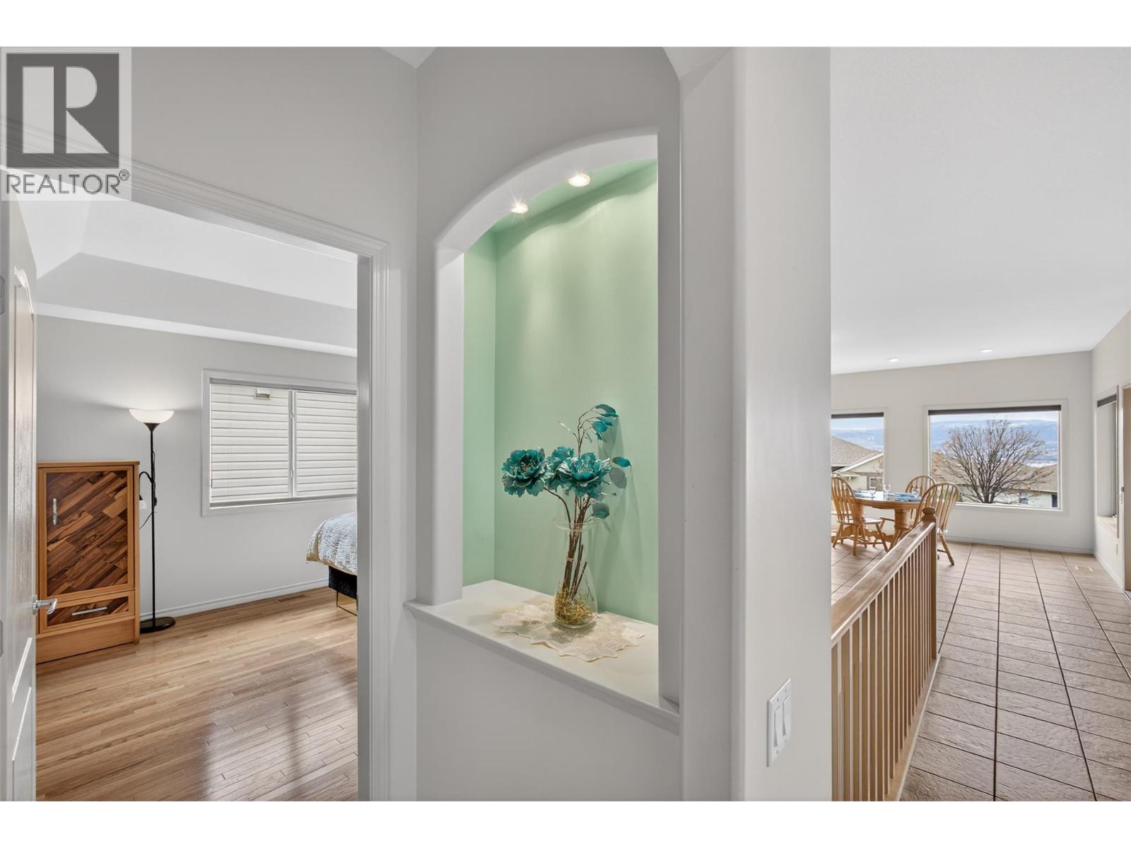 5038 South Ridge Drive, Kelowna