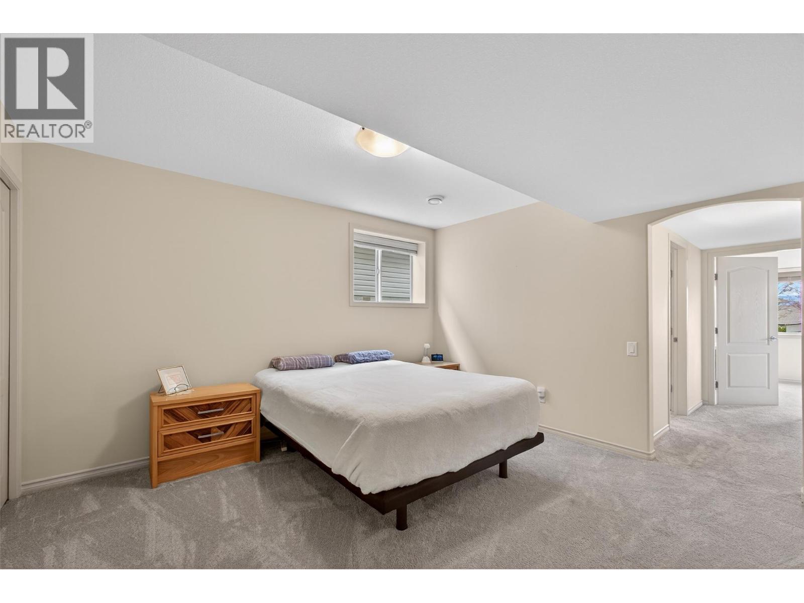 5038 South Ridge Drive, Kelowna