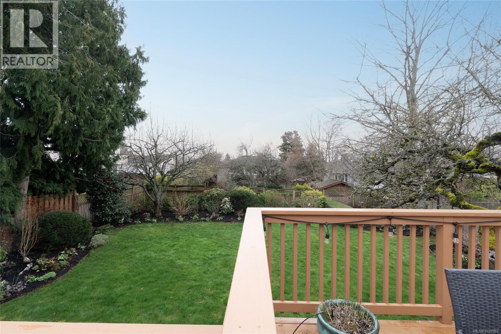  2275 Allenby Street, Oak Bay