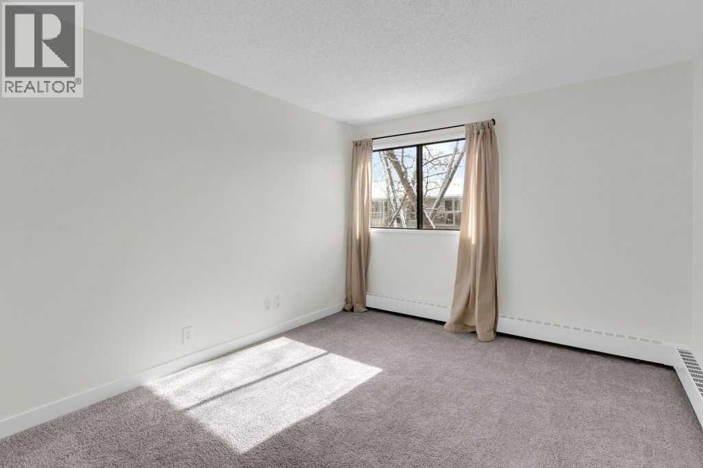 Single Family House Multi-level for Sale in    Street NW Varsity Calgary 