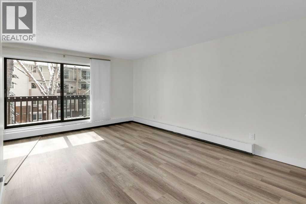 Single Family House Multi-level for Sale in    Street NW Varsity Calgary 