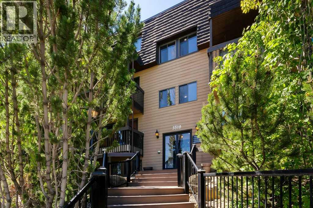 Single Family House Multi-level for Sale in    Street NW Varsity Calgary 