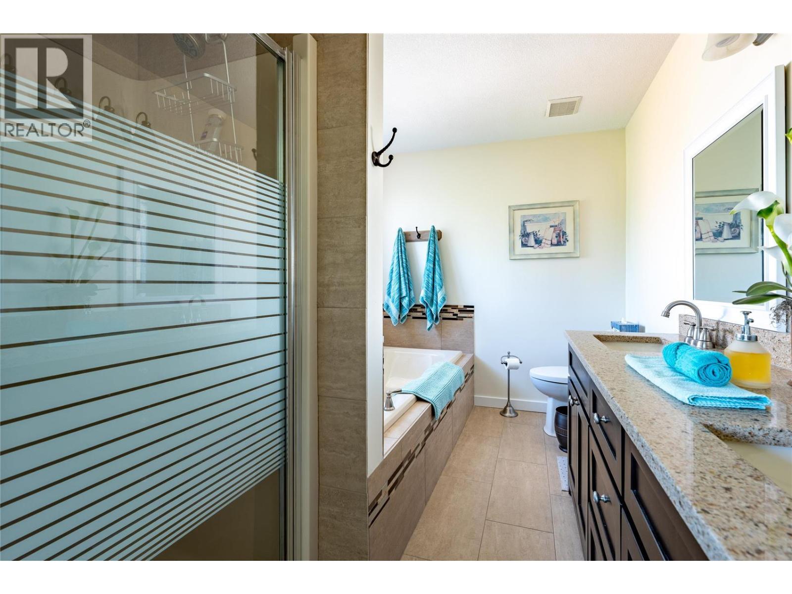 2220 Okanagan Street, Armstrong