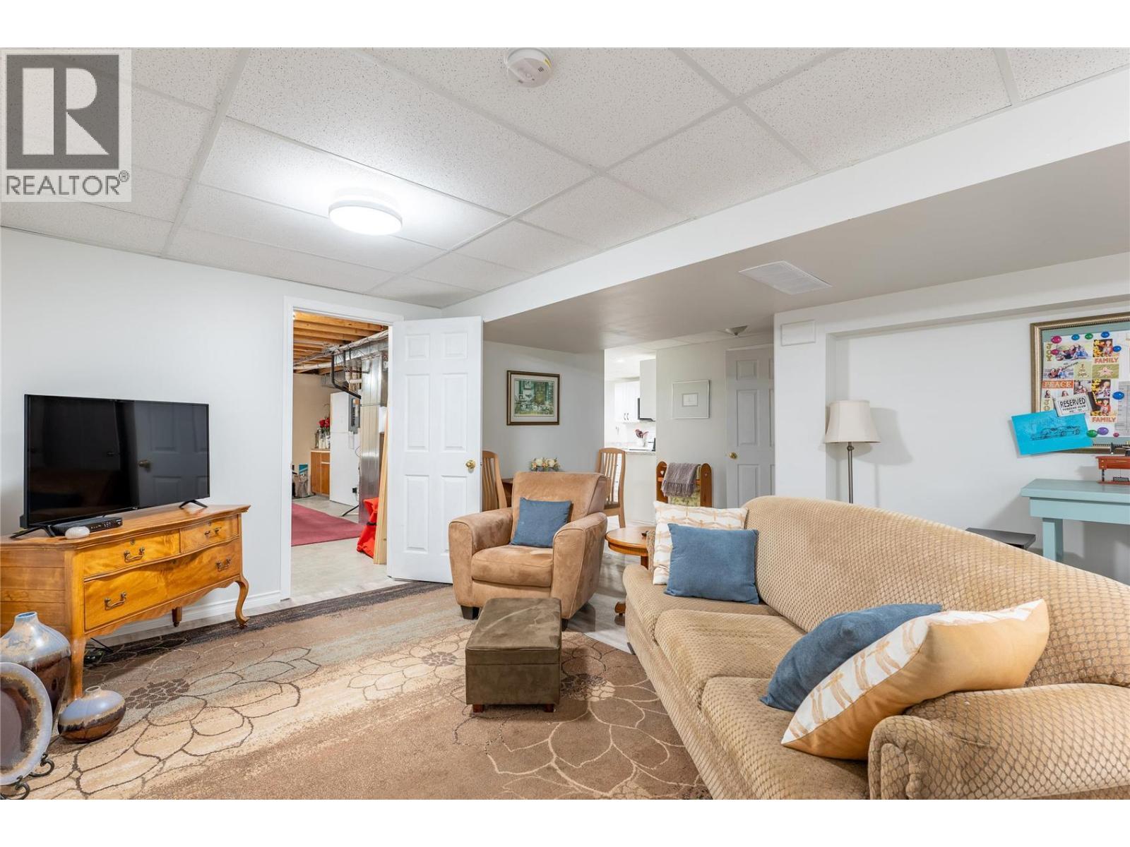 2220 Okanagan Street, Armstrong