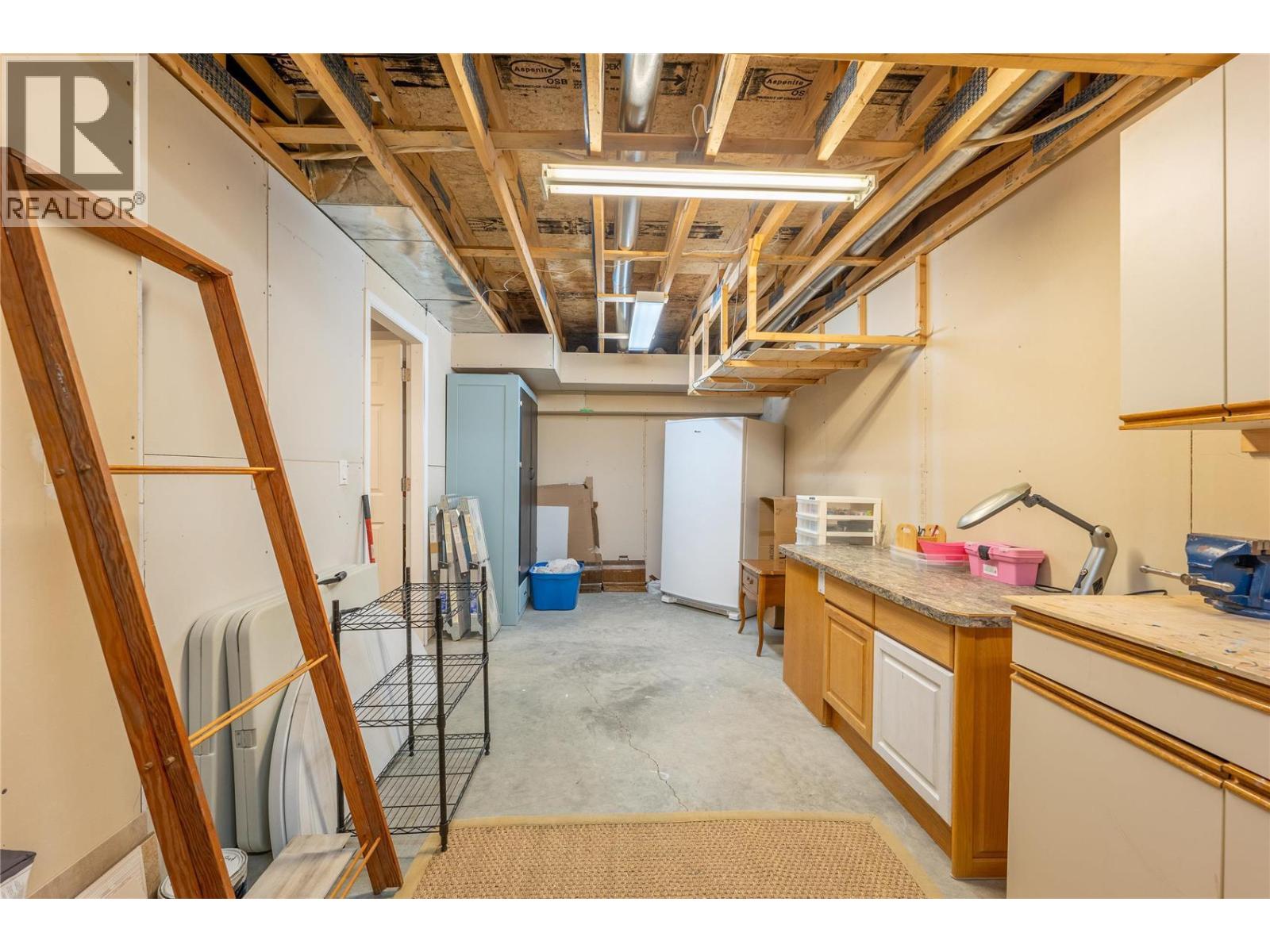 2220 Okanagan Street, Armstrong