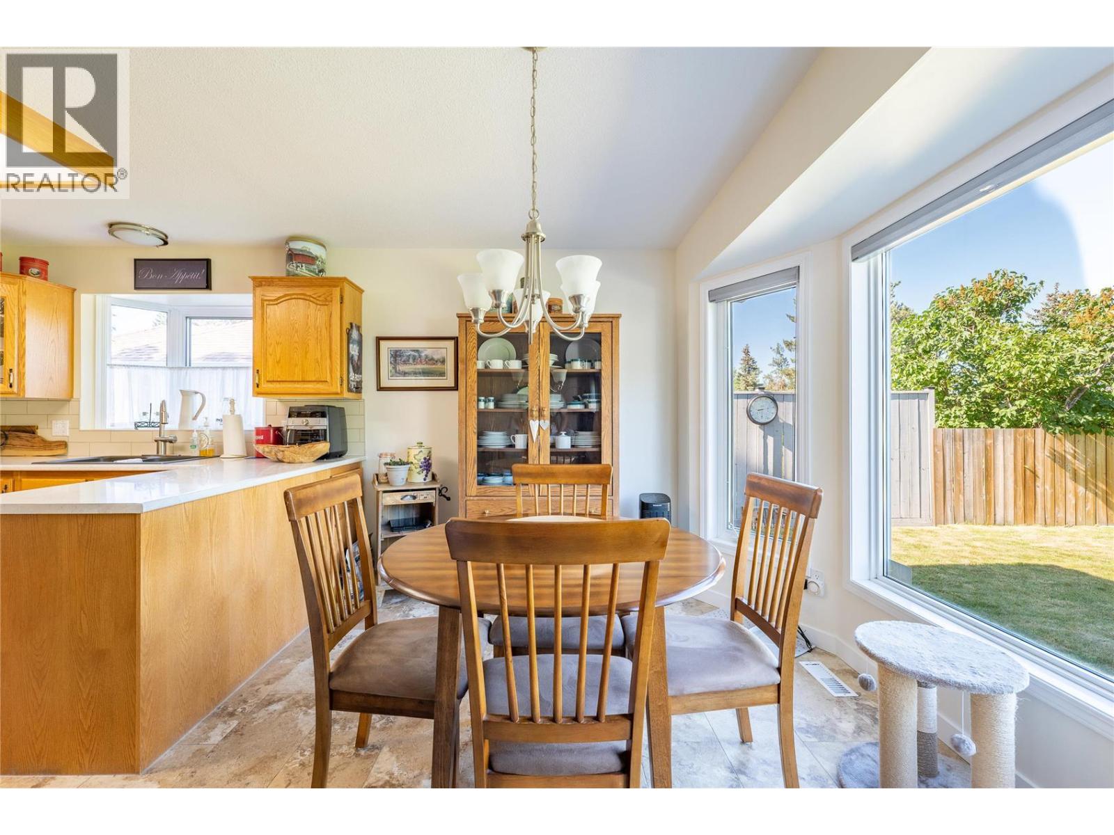 2220 Okanagan Street, Armstrong