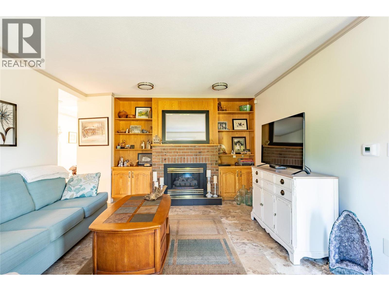 2220 Okanagan Street, Armstrong