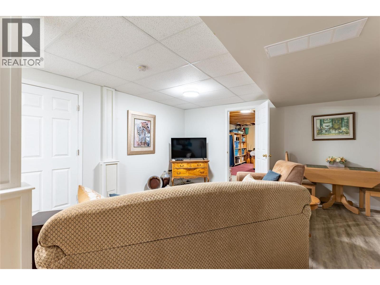 2220 Okanagan Street, Armstrong