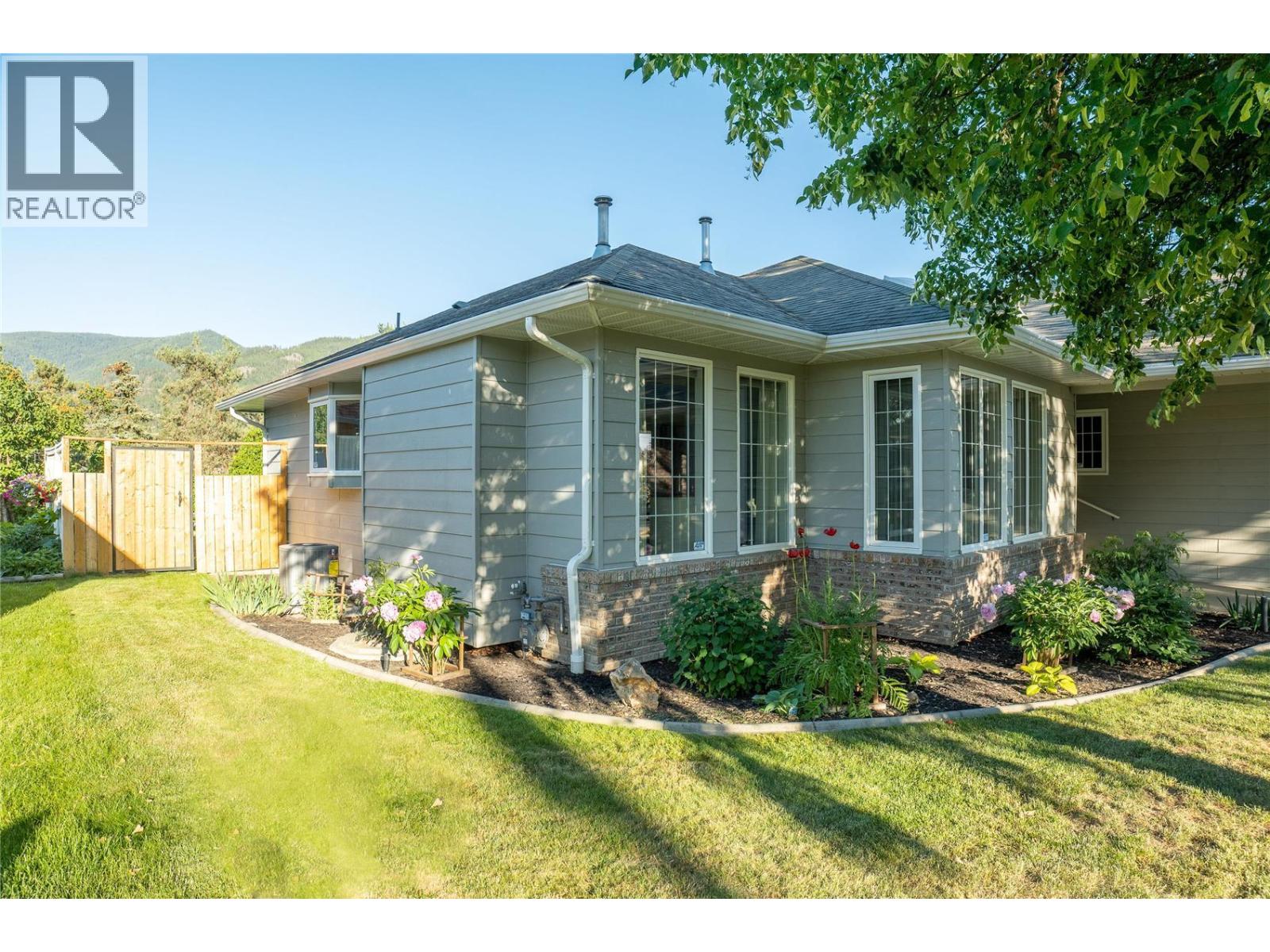 2220 Okanagan Street, Armstrong