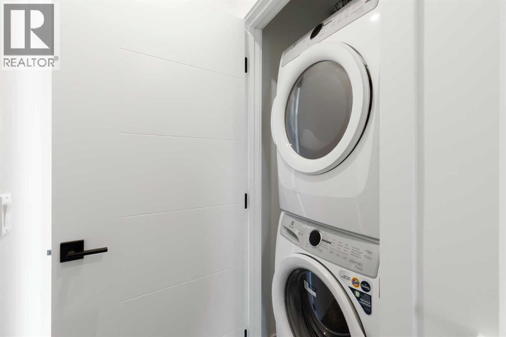 Single Family House for Sale in   st Street SW Springbank Hill Calgary 