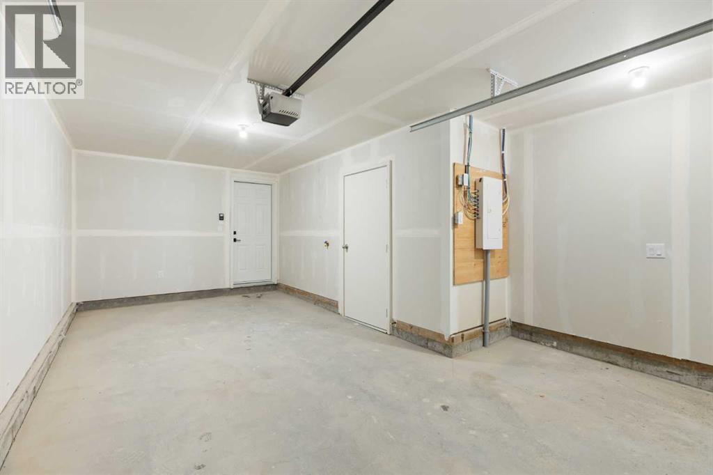 Single Family House for Sale in   st Street SW Springbank Hill Calgary 