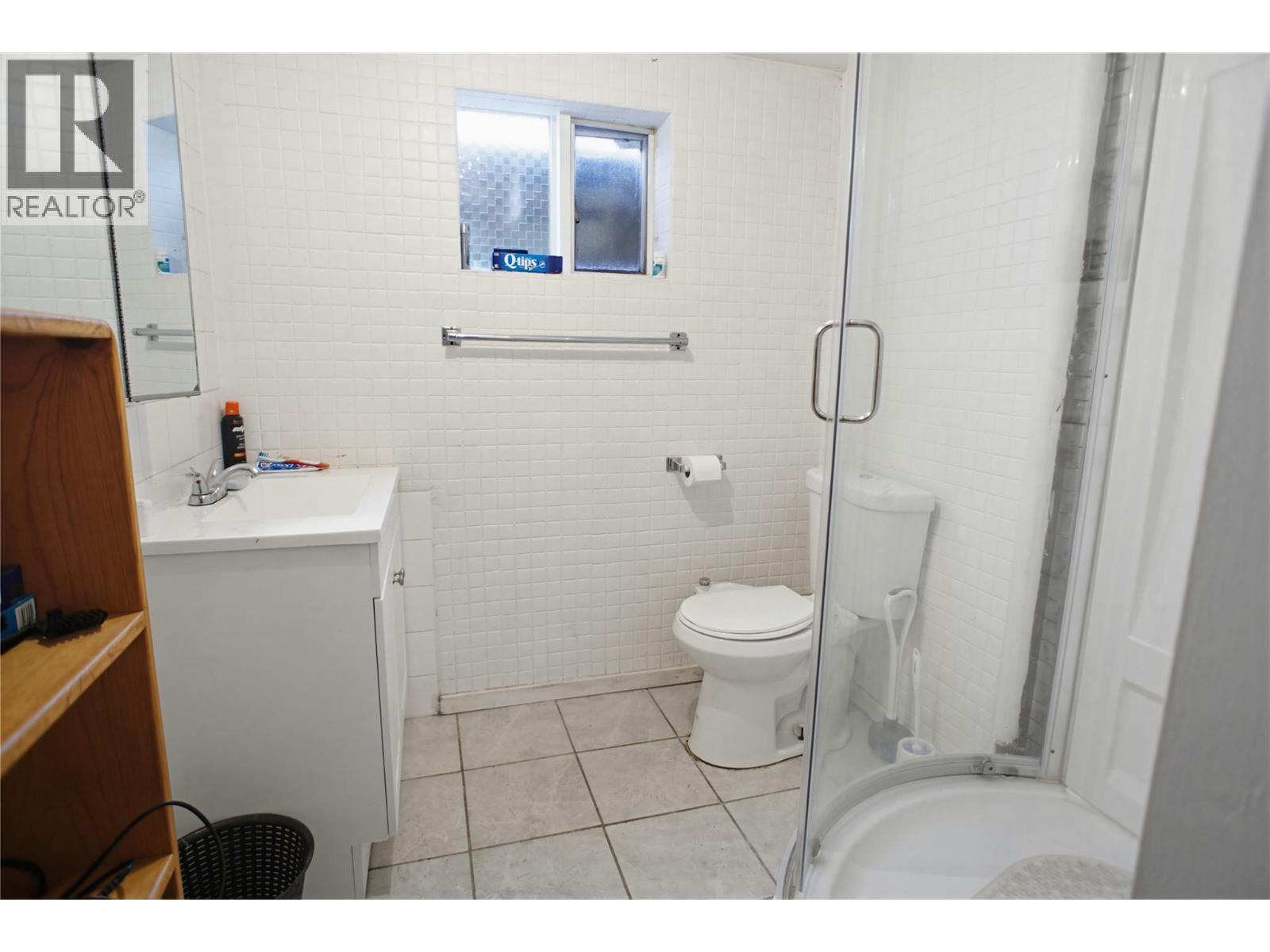 682 Alberni Avenue - 18