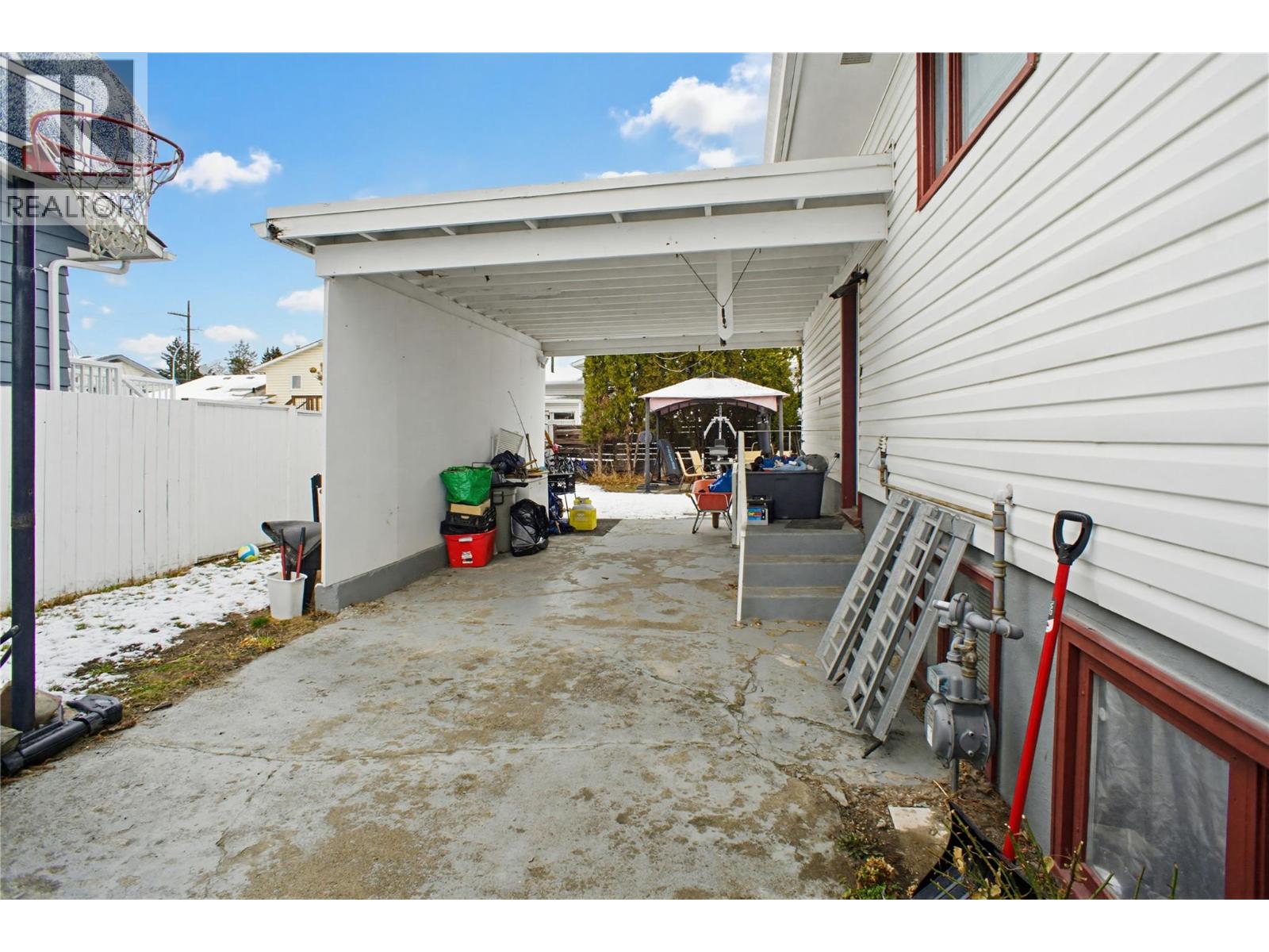 682 Alberni Avenue - 19