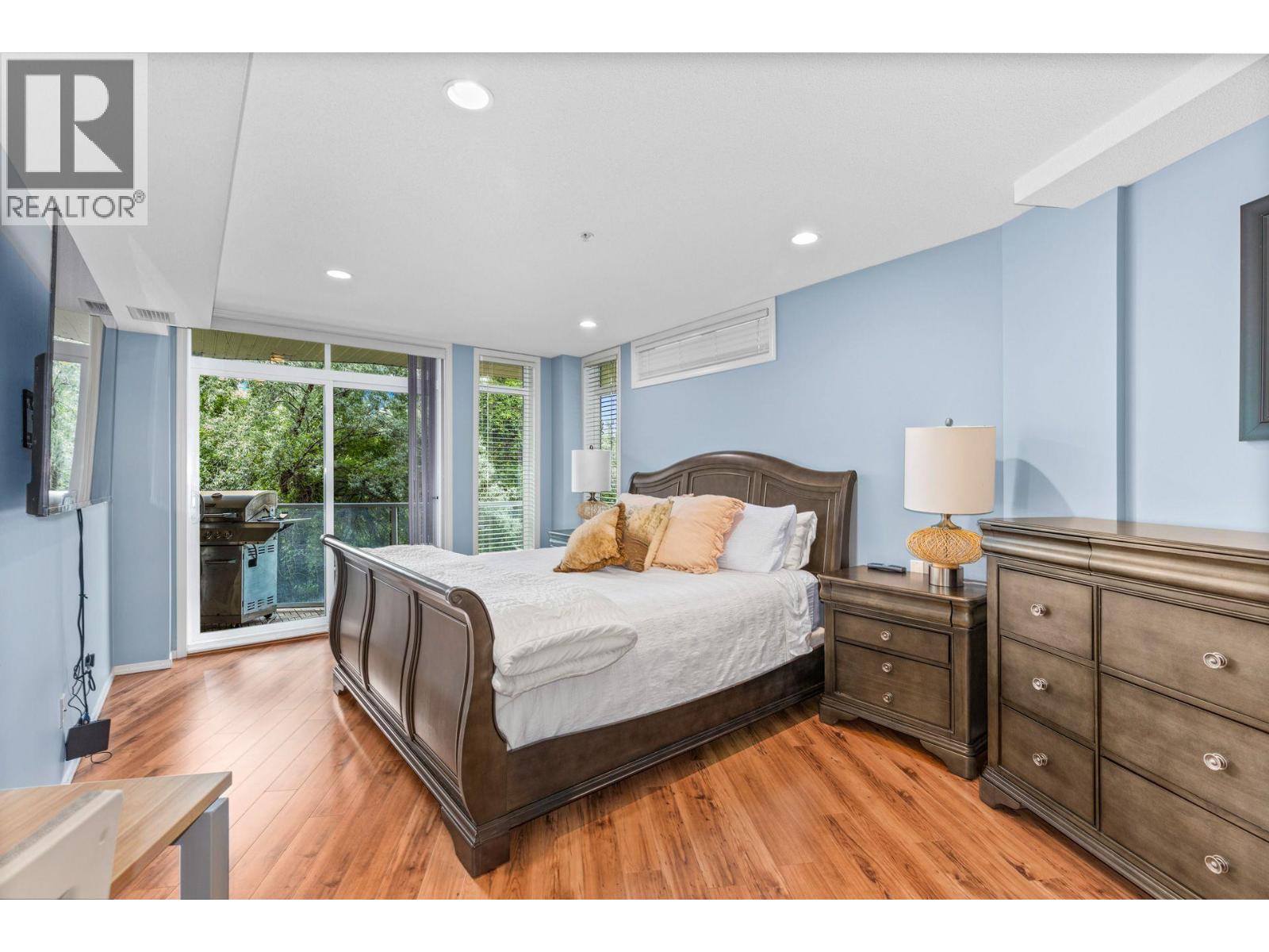 1088 Sunset Drive Unit# 208, Kelowna