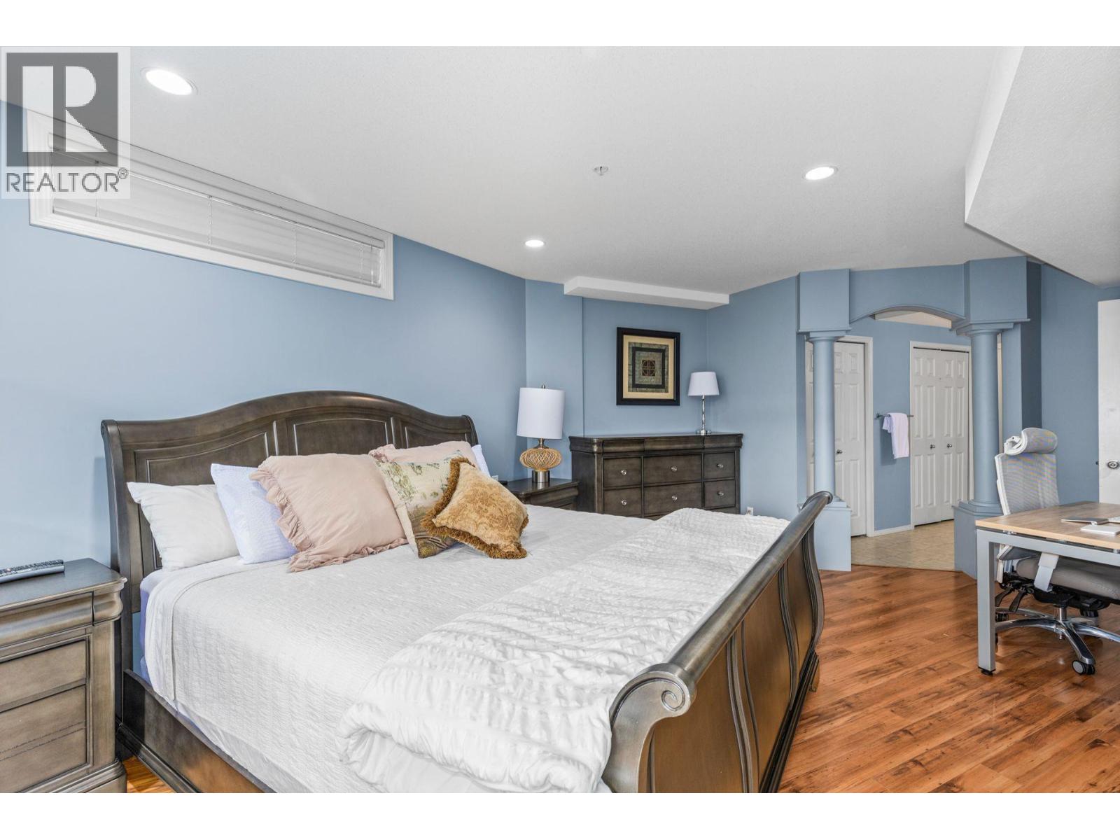 1088 Sunset Drive Unit# 208, Kelowna