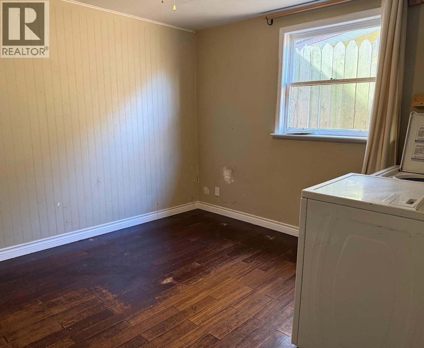  954 Glover Road, Trail