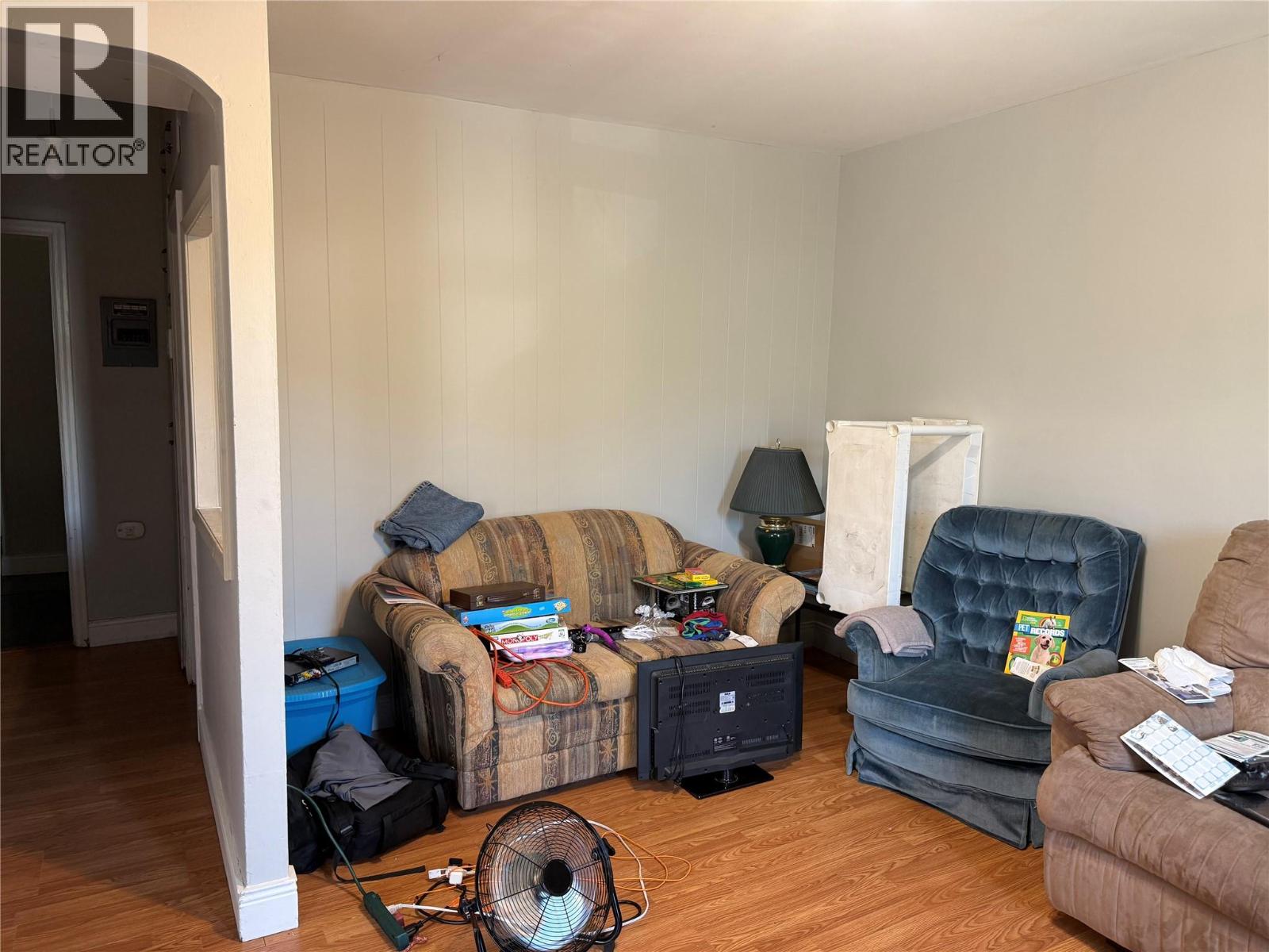  954 Glover Road, Trail