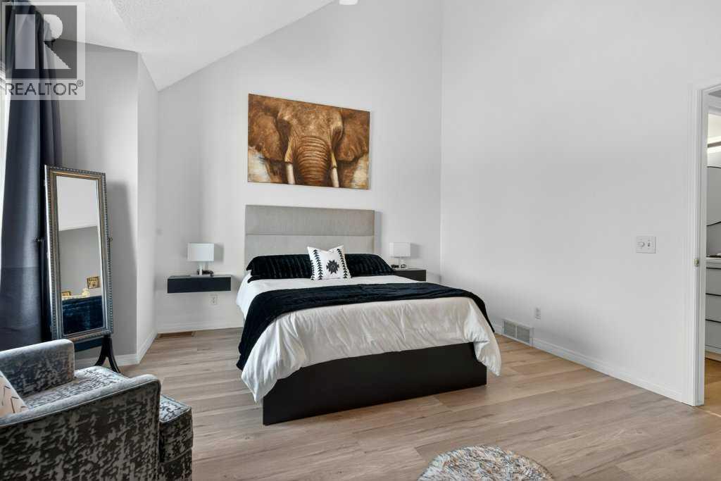 Single Family House for Sale in   Street SW Bankview Calgary 