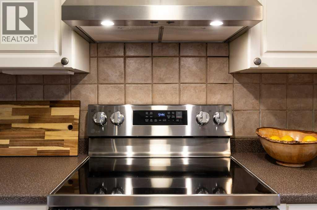 Single Family House for Sale in   Street SW Bankview Calgary 