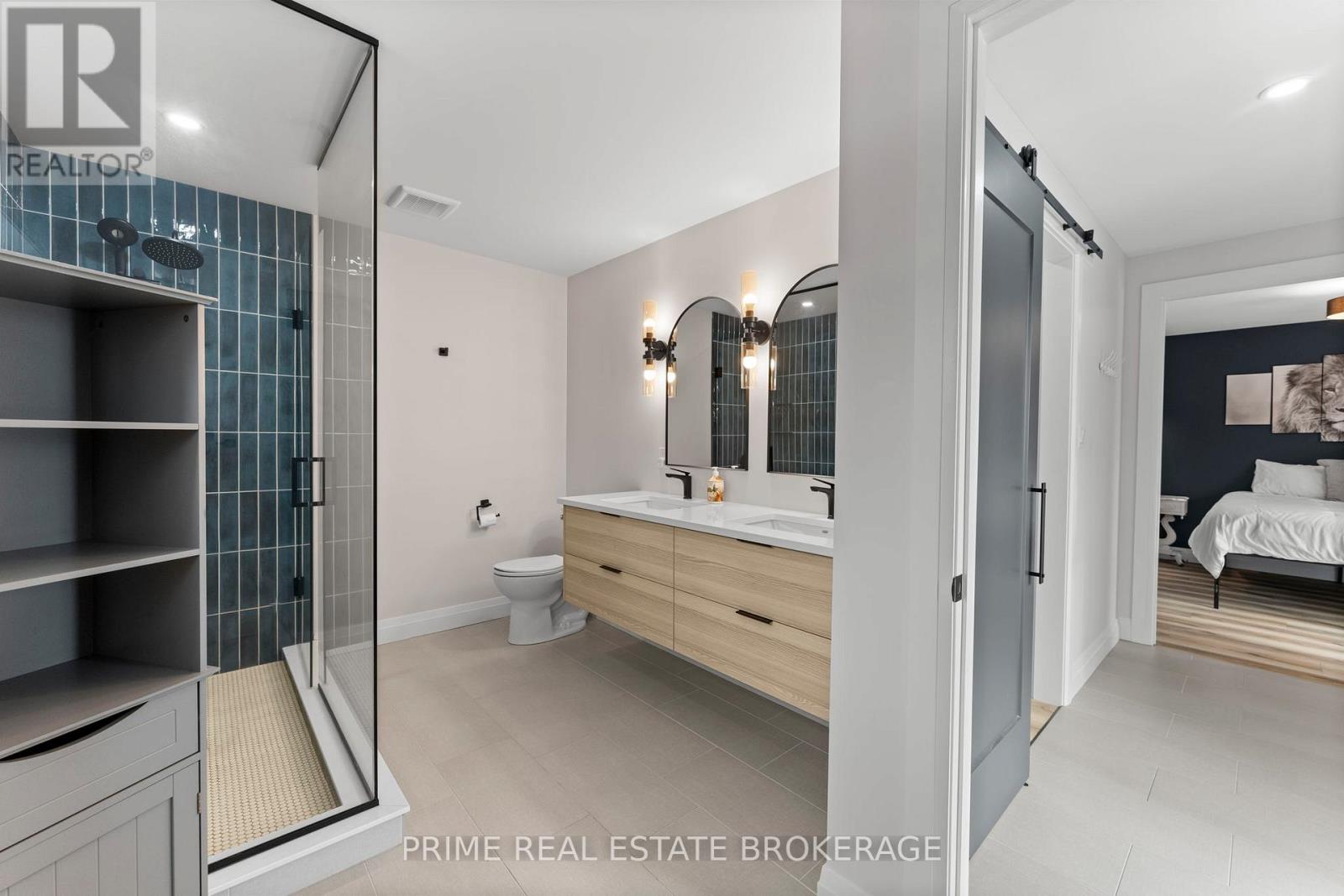 35 WALKER STREET - 22