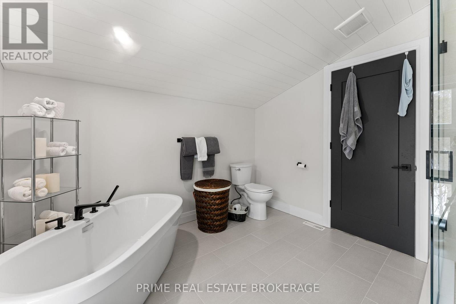 35 WALKER STREET - 33