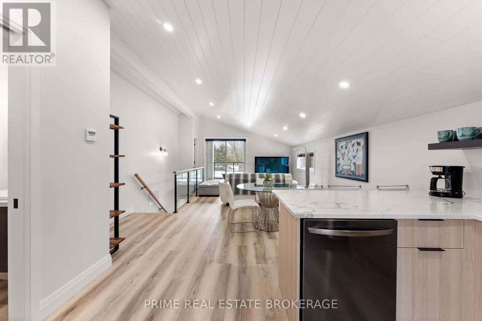 35 WALKER STREET - 36