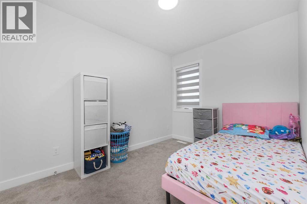 Single Family House for Sale in  Sora Terrace SE Hotchkiss Calgary 