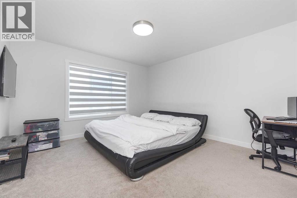 Single Family House for Sale in  Sora Terrace SE Hotchkiss Calgary 