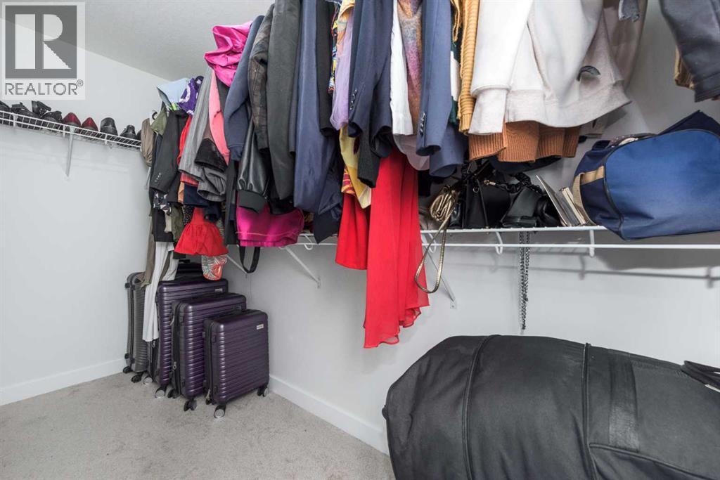 Single Family House for Sale in  Sora Terrace SE Hotchkiss Calgary 