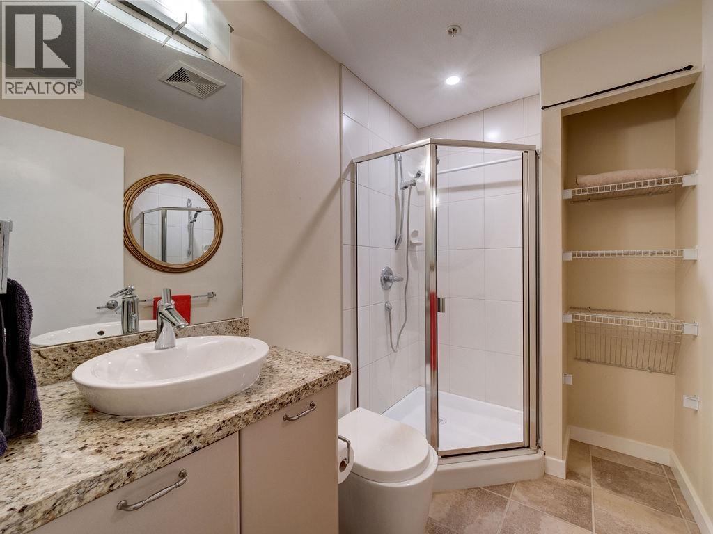 360 5160 DAVIS BAY ROAD, Sechelt