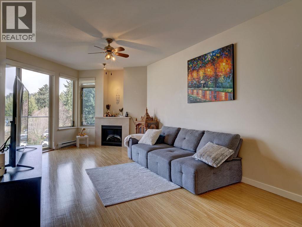 360 5160 DAVIS BAY ROAD, Sechelt