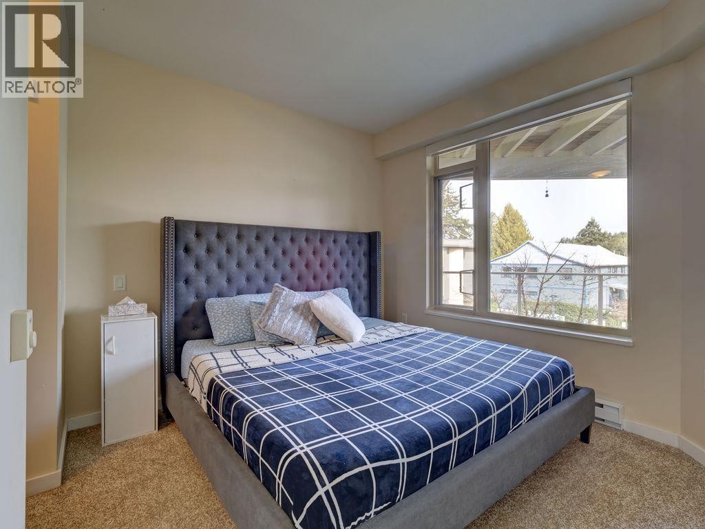 360 5160 DAVIS BAY ROAD, Sechelt