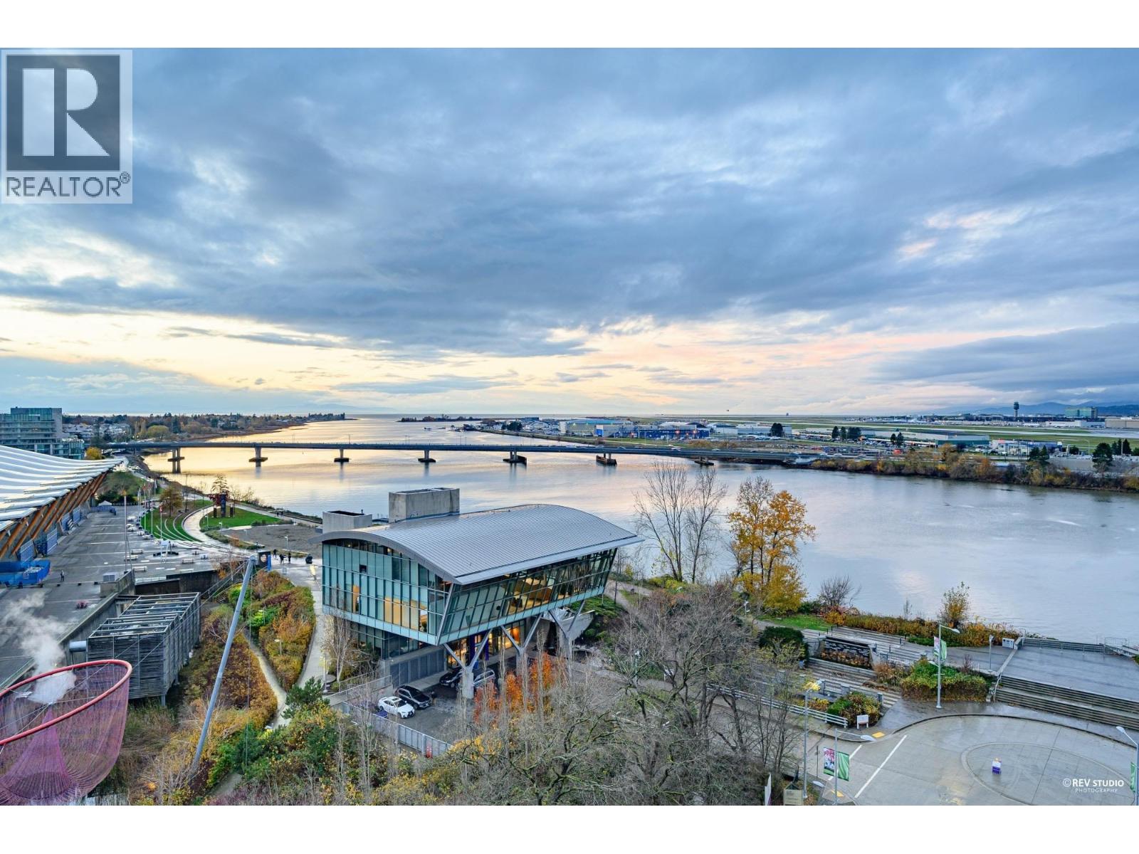 1003 6611 PEARSON Way - main photo