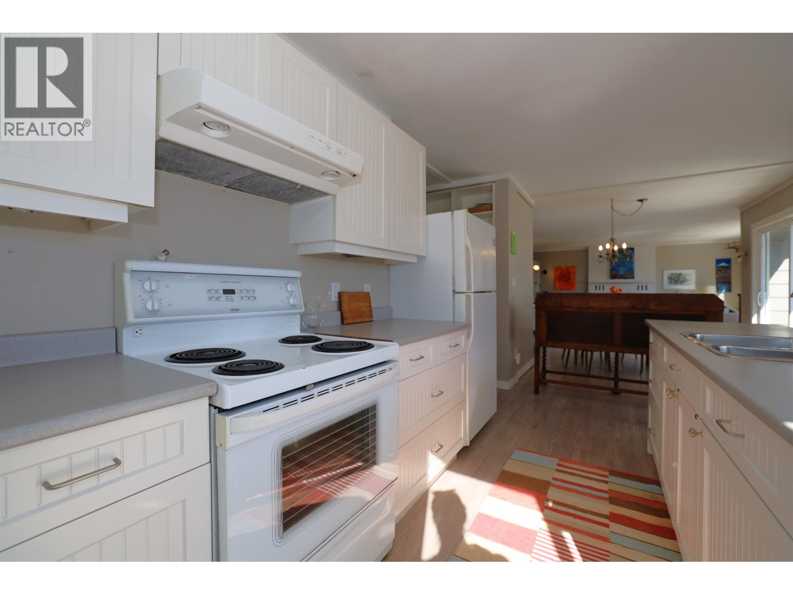 682 CRUCIL ROAD, Gibsons