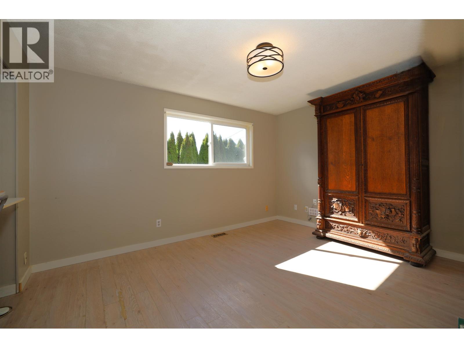 682 CRUCIL ROAD, Gibsons