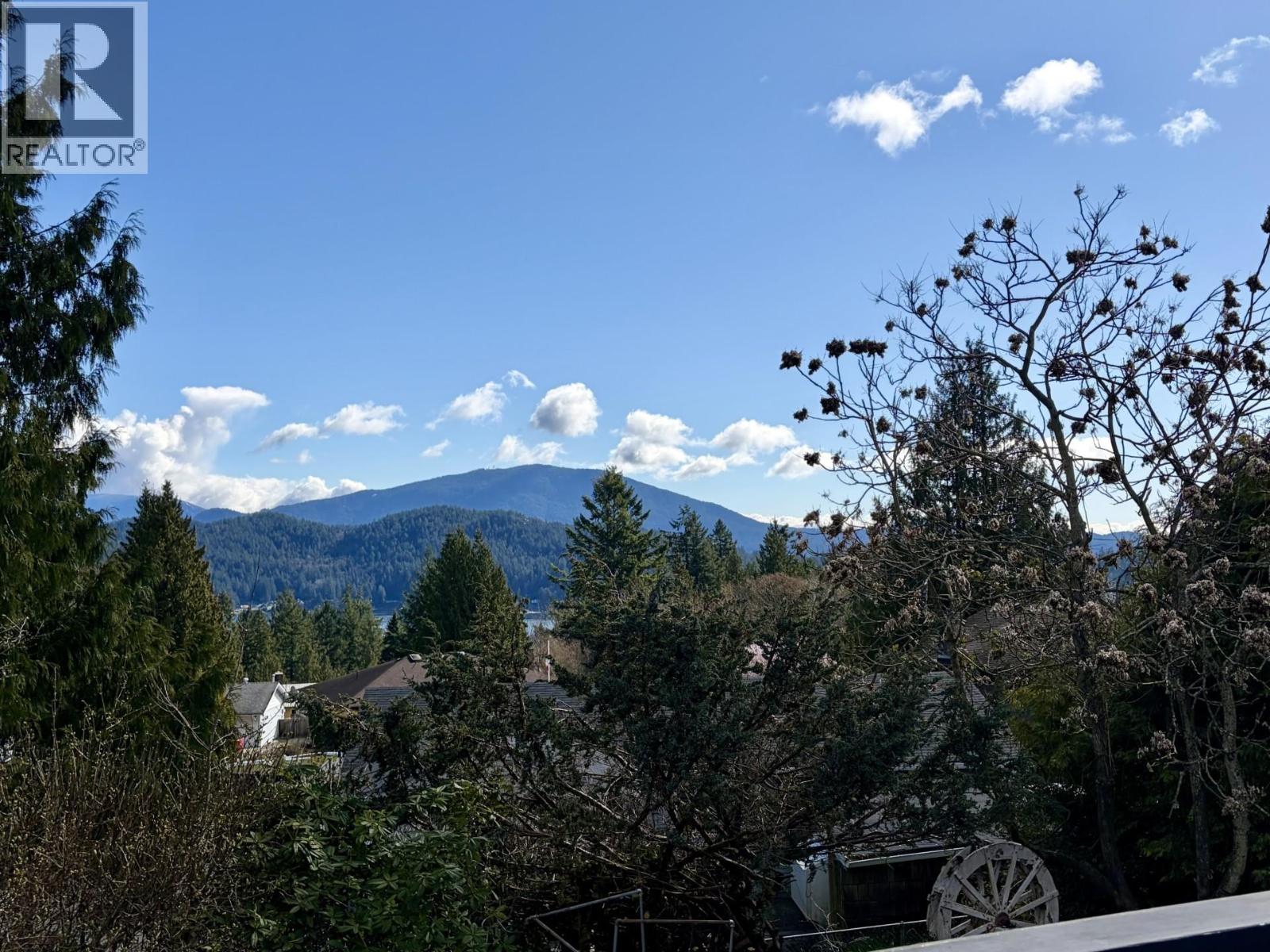 682 CRUCIL ROAD, Gibsons