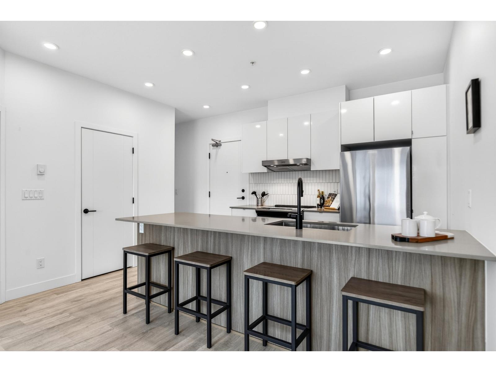 608 32838 LANDEAU PLACE, Abbotsford