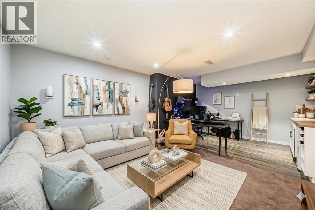 Single Family House for Sale in  Mahogany Heights SE Mahogany Calgary 