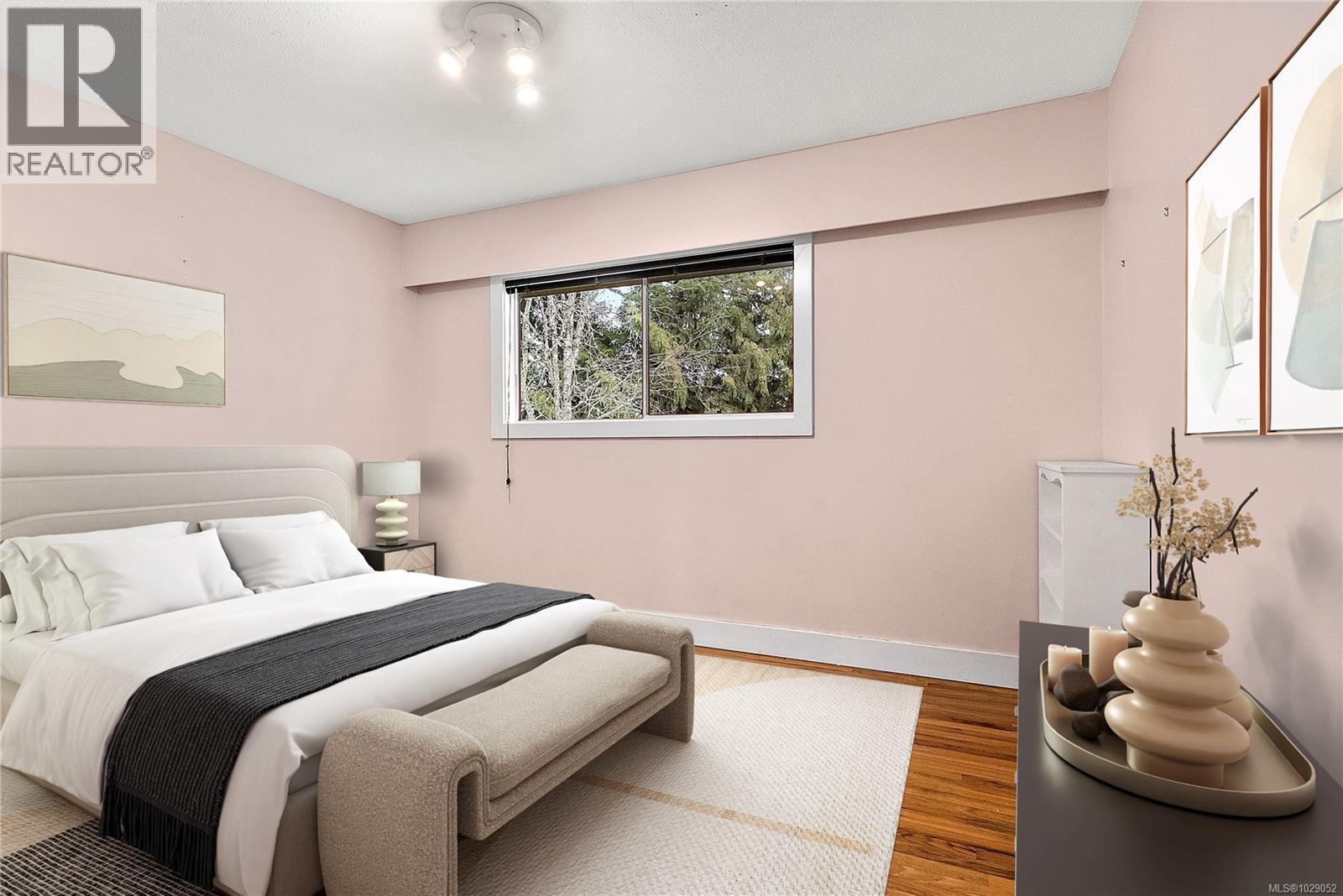 2009 STELLY'S CROSS RD - 12