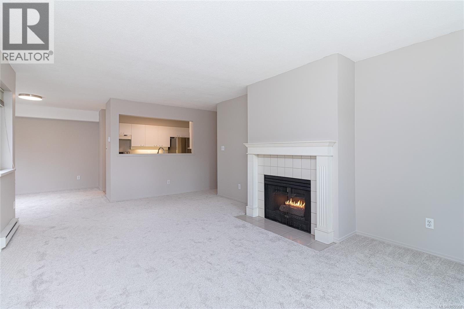 201 1270 Johnson St, Victoria